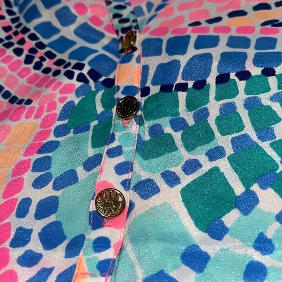 Beautiful Lilly Pulitzer Elsa Silk Blouse Tile Wave Mosaic Women’s Medium - Picture 12 of 13